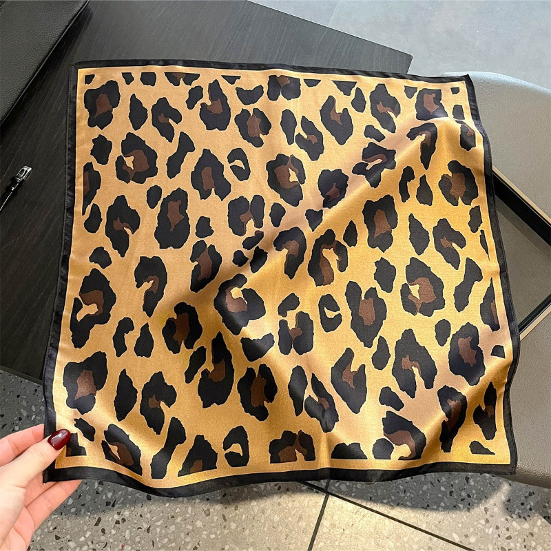 100% Silk Square Scarf Leopard - Face Scarf Mask ulasan dan harga